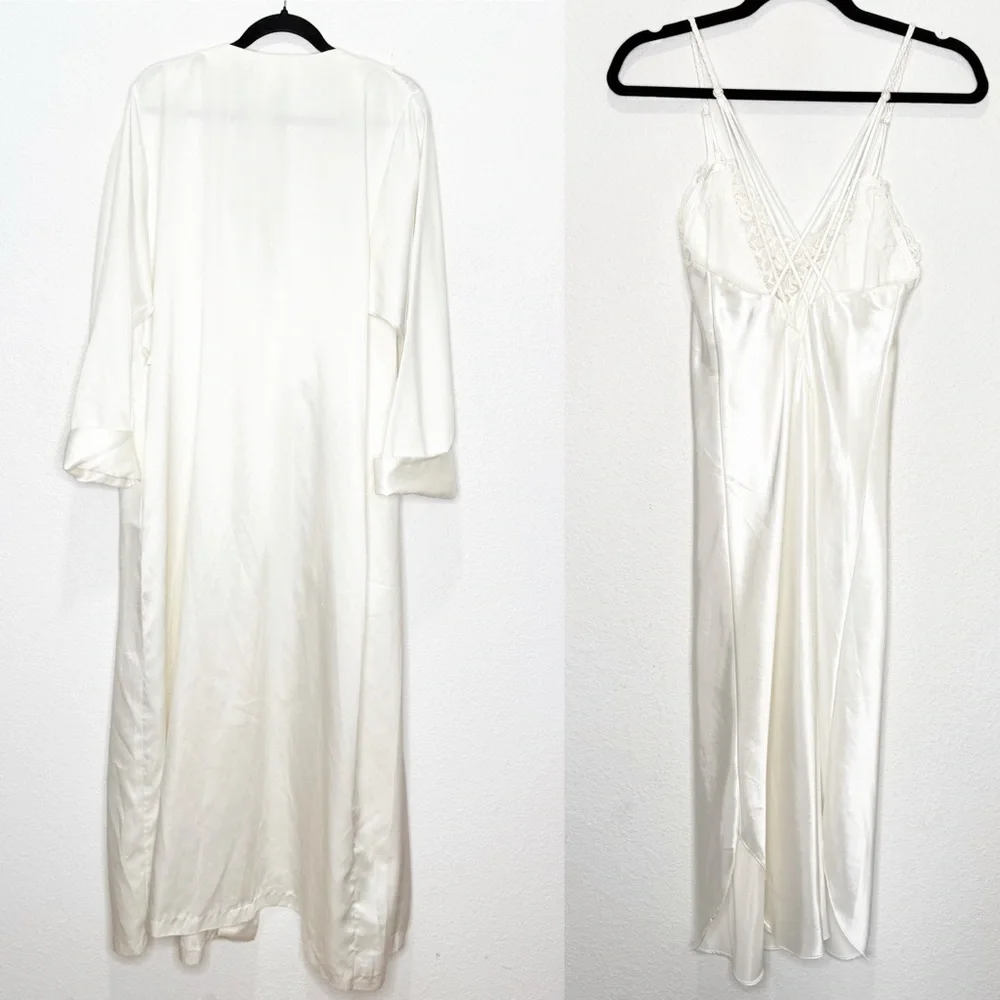 Delicates Cream Chemise and Robe Set - Picture 2 of 16